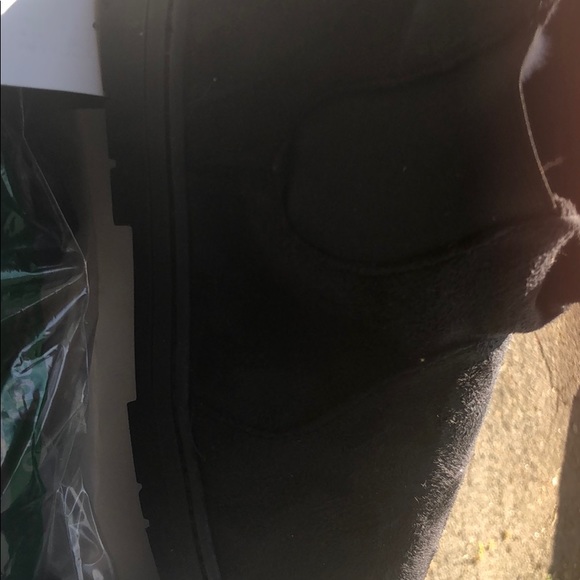 Steve Madden Slippers - Picture 2 of 3